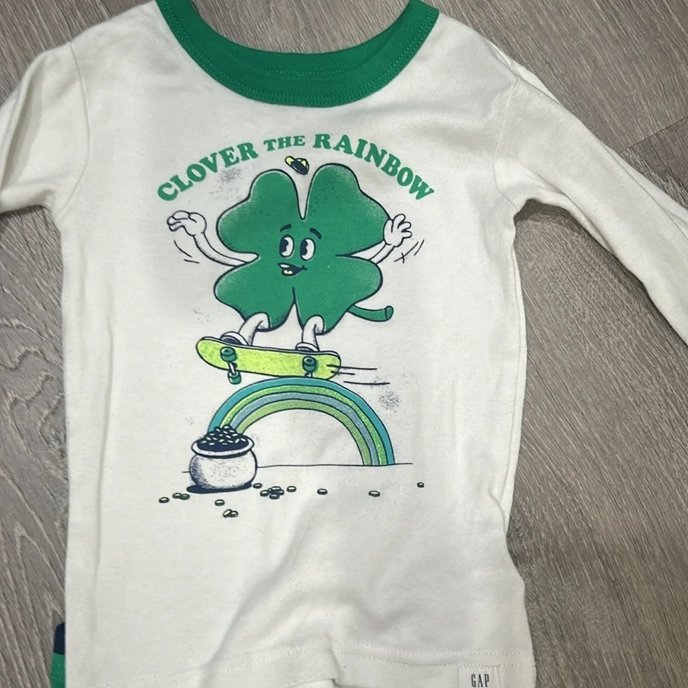 Gap Organic Cotton Clover Pajamas